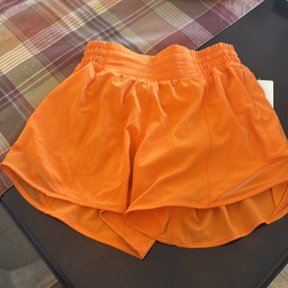 Lululemon extremely rare orange 4 inch Hotty Hot HR short! - Picture 3 of 3